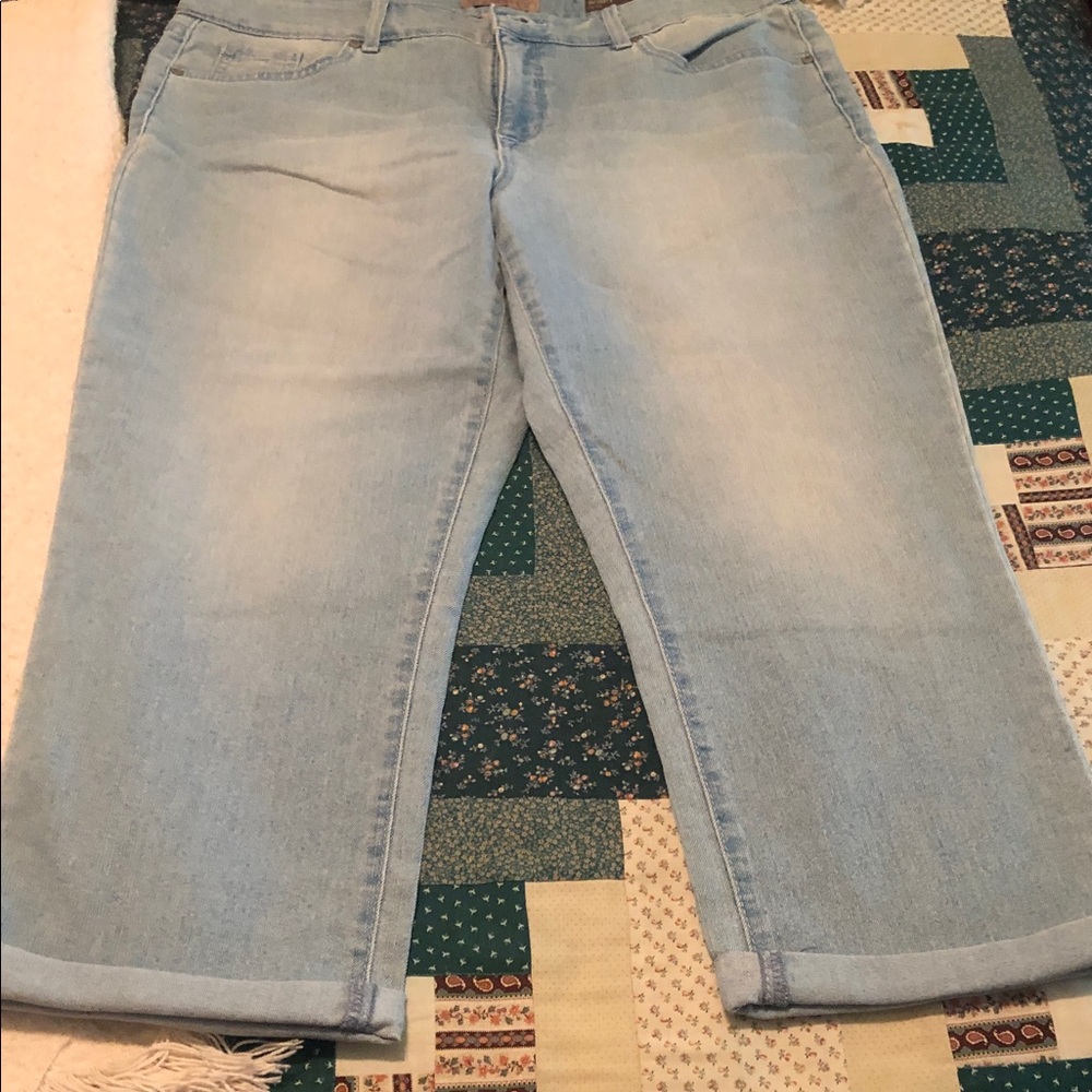 Boho Vintage American Blues Light Wash Women’s ankle Jeans - 14/32